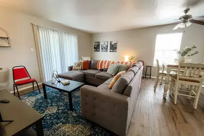 Image de Spacious 3br Retreat with Pool & Prime Location