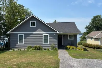 Image de Skaneateles Lake- 4br/2ba Perfect for Friends and Family