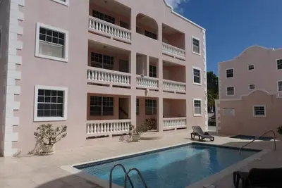 Image de Maxwell Beach Condo — Pool, Jacuzzi & Near St. Lawrence Gap and Oistins