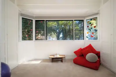 Image de Spacious 2br, 2ba Creative Haven Near Cafes, Music + Art