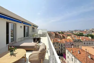 Image de Séjour de Luxe Cannes : 70m² de Terrasses Privées
