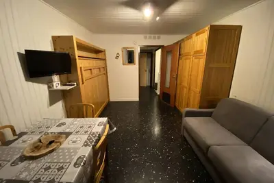 Image de Studio  4 personnes 2* exposé Est