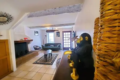 Image de La Tomette, maison avec joli patio