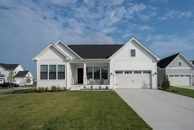 Image de 15325 West Kea Way, Tower Hill: 4  Br, 3. 5  Ba House in Lewes, Sleeps 8