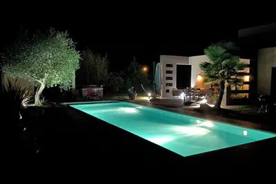 Image de Villa Lys calme confort piscine jacuzzi Amboise 2 à 10 personnes