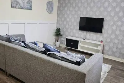 Image de 2-bedroom cozy apartment in a prime location in Lusaka with Ac, fitness room