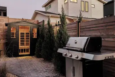 Image de Modern Austin Retreat | Hot Tub + Sauna