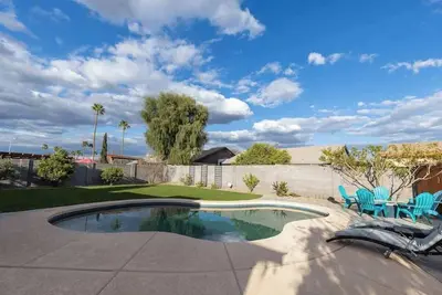 Image de Private Backyard Oasis with Pool & Bbq in Chandler