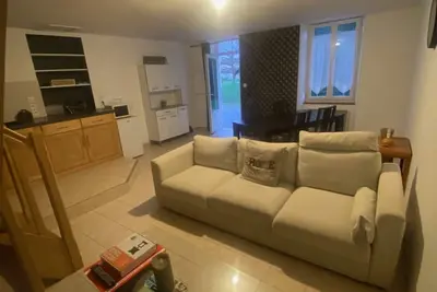 Image de Maisonnette dans village calme