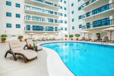 Golden Sands 10 Hotel Apartments