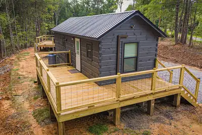 Image de Charming 2-bedroom cabin in lovely Morganton with Ac
