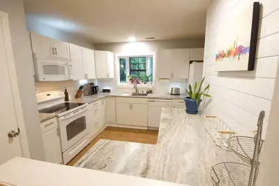 Image de Quiet Nature-Backed 2br Townhome Near Duke, Rtp & Downtown Durham