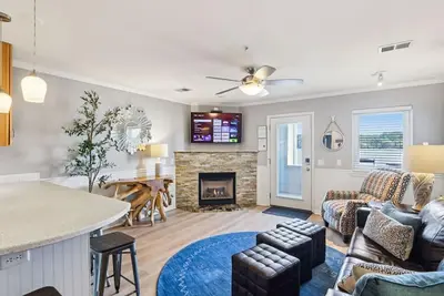 Image de Jana’s Cozy Condo Lakeside at Lighthouse Cove