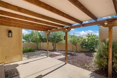 Image de Stylish 3br Albuquerque Home in a great location. Private, Calm, & Comfortable.