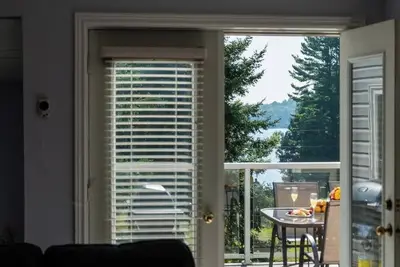 Image de Muskoka Lakefront 4-bdrm Guest House