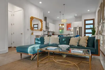 Image de East Austin 3br • Sleeps 8 • Free Parking • Acl + F1