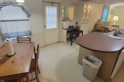 Image de Crowsnest Cozy Mobile Home