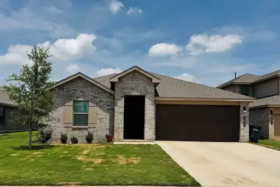 Fifty5 Modern Westmont Retreat