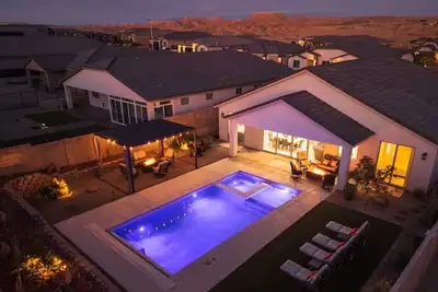 Mesquite Golf Oasis by J and Amy 992502