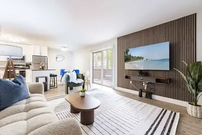 Image de Relax in Tampa | 2br with Pool & Fitness Center