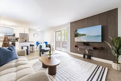 Image de Tampa Getaway | 2 King Beds, Pool & Fitness Ctr