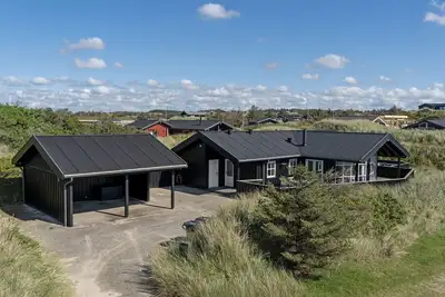 \"Alde\" - 150m from the sea by Interhome