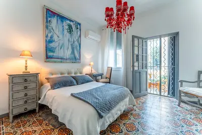 Image de Maison de Vacances 'La Ruche des Abeilles' avec Terrasse Privée, Wi-Fi et Climatisation