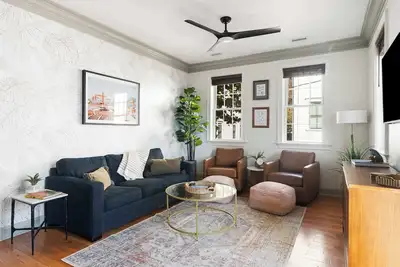 Image de Chic Downtown House w. Outdoor Patio, Bikes