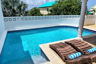 Image de Exceptional 3 bed & bath Th with private pool in gated community of Pelican Cove