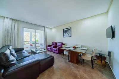 Image de Mnar Castle for 1 Pers in 2 Rooms Suite Sea View