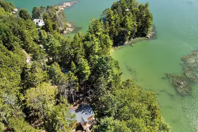 Image de Long Cove Retreat | Two Cottages, 3br/2ba, Sleeps 8, Shoreline & Fire Pit