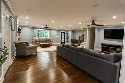 Image de A perfectly well balanced blend of City Amenities and Quiet Retreat