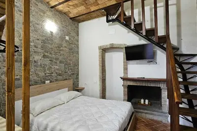 Image de Romantic House: the Lake Refuge (complete lakefront apartment)4bed+Wc
