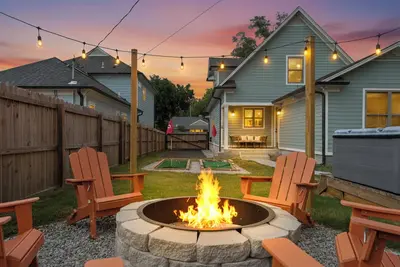 Image de Uptown Funk! Hot Tub, Mini Golf, Pool Tble, Shufbd