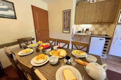 Image de 3ème étage, terrasse, télévision, casier à ski, 58m², Vars