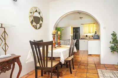 Image de Delightful 2-bedroom apartment with Ac in Cayon at the historic Brighton Estate