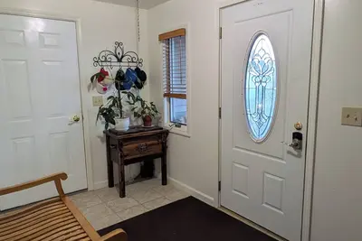 Image de Peace of Heaven: 3-bedroom house in peaceful Hillman with Ac