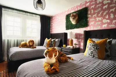 Image de 4 King Suites • Family Fun • Near Uptown