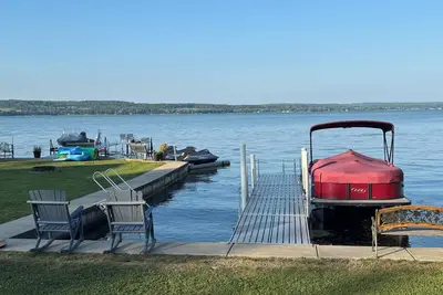 Image de Adorable lakefront 4-bedroom house with Ac in Ashville on Chautauqua Lake