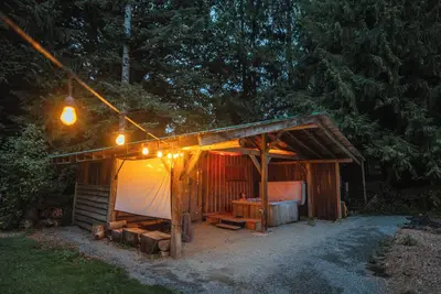 Image de Cascade Crossing- fenced yard, spa, tons of amenities near Stevens Pass