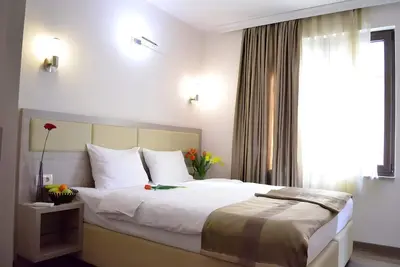 Image de Explore Skopje’s Iconic Attractions from a Modern Room with Free Breakfast