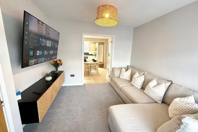 Image de Modern 2-bed house, Coventry with Ev charger
