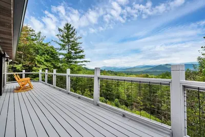 Image de Everview 3 Br 3 Bath Spectacular Mountain Views Firepit, Wi-Fi, Free Pool Access