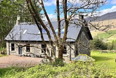 Image de Secluded traditional and stylish detached cottage set in a National Park