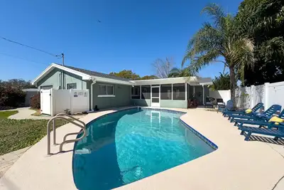 1465 Satsuma Street S