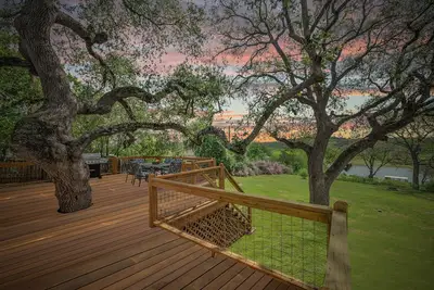 Image de Spacious Lakehouse-Dock-King bds