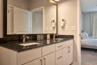 Image de 2bd Haven Steps from Dt Clayton