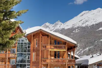 Image de N-Orgon, Sleeps 4, tranquil location