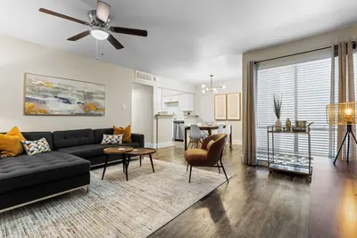 Image de Walk to At&T/Globe Life -Modern 2 Bedroom Retreat