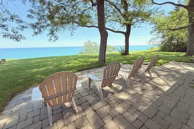 Image de Private Lake Michigan Estate - Breathtaking views on 2. 5-Acre Cozy Luxe Retreat